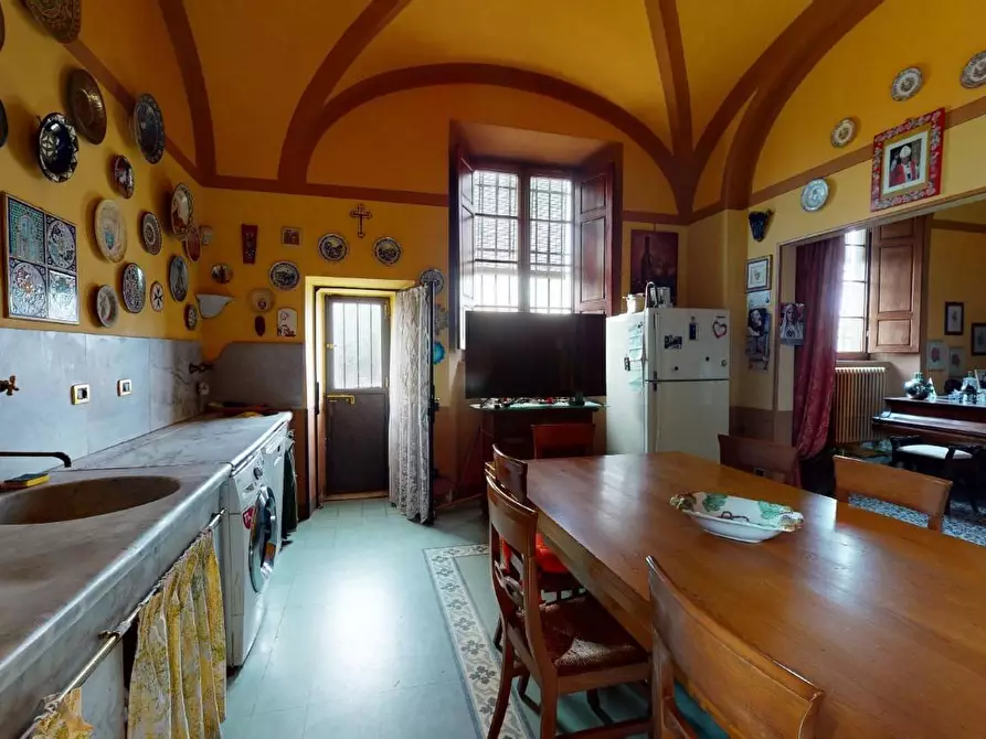 Immagine 10 di Villa in vendita  a Cascina