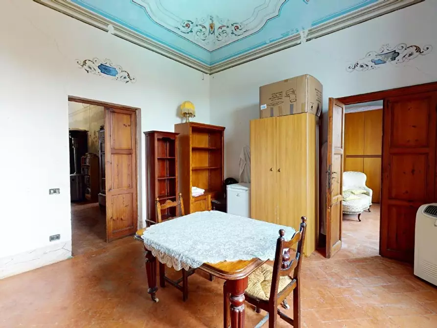 Immagine 11 di Villa in vendita  a Cascina