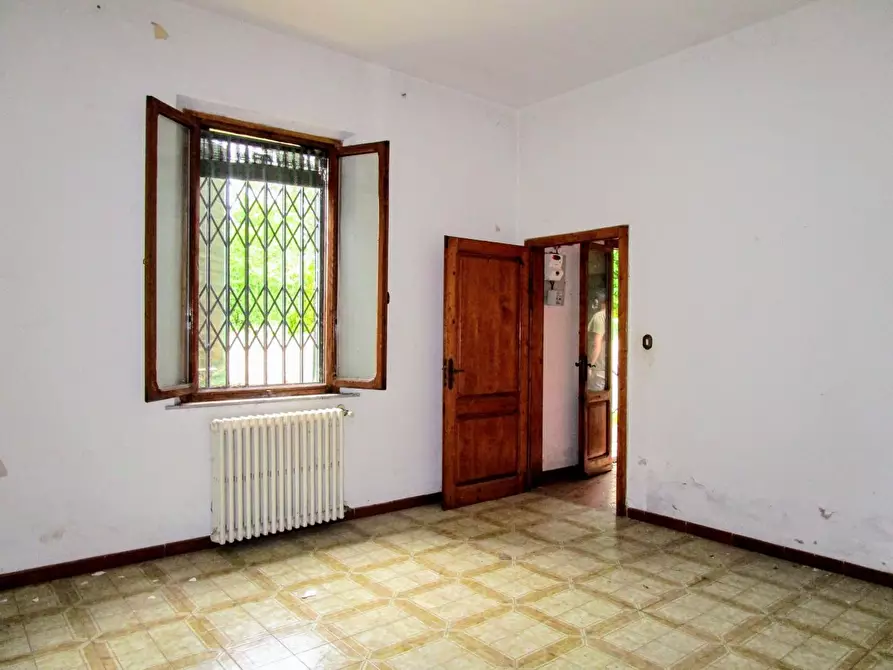 Immagine 11 di Villa in vendita  a Fucecchio