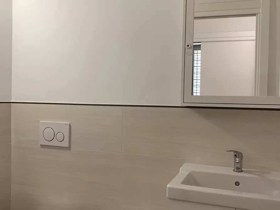 Immagine 11 di Appartamento in affitto  a Scandicci