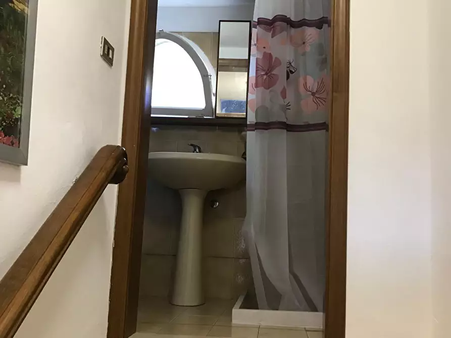 Immagine 19 di Appartamento in affitto  a Cascina