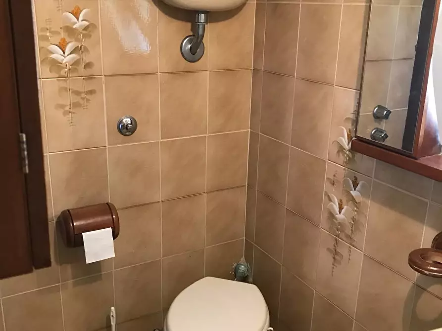 Immagine 21 di Appartamento in affitto  a Cascina