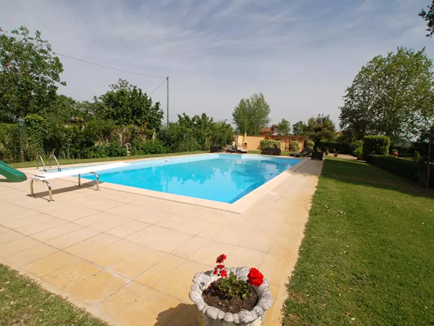 Immagine 42 di Villa in vendita  a Santa Maria A Monte