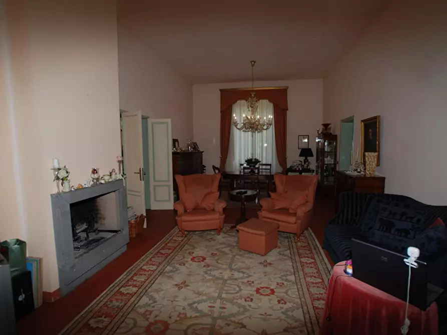 Immagine 29 di Villa in vendita  a Santa Maria A Monte