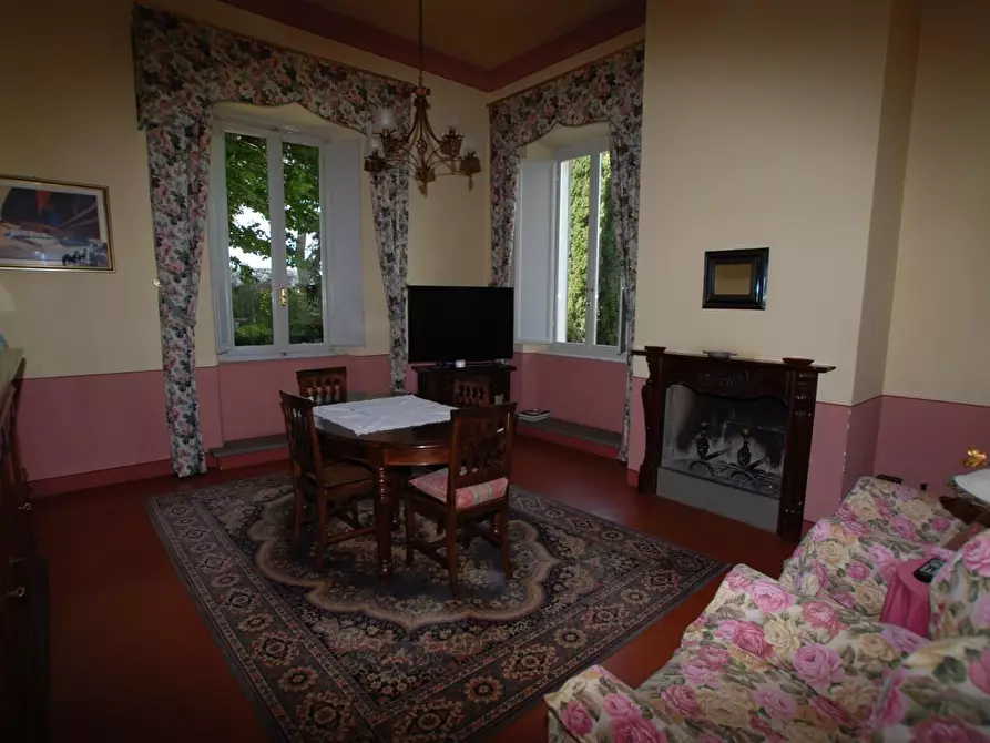 Immagine 21 di Villa in vendita  a Santa Maria A Monte