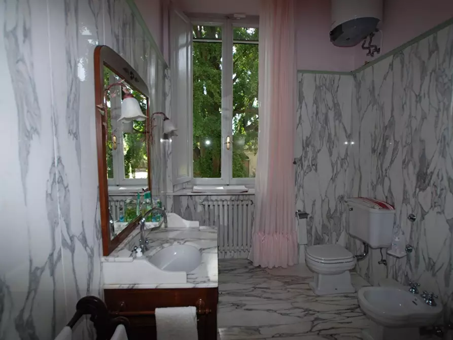 Immagine 25 di Villa in vendita  a Santa Maria A Monte