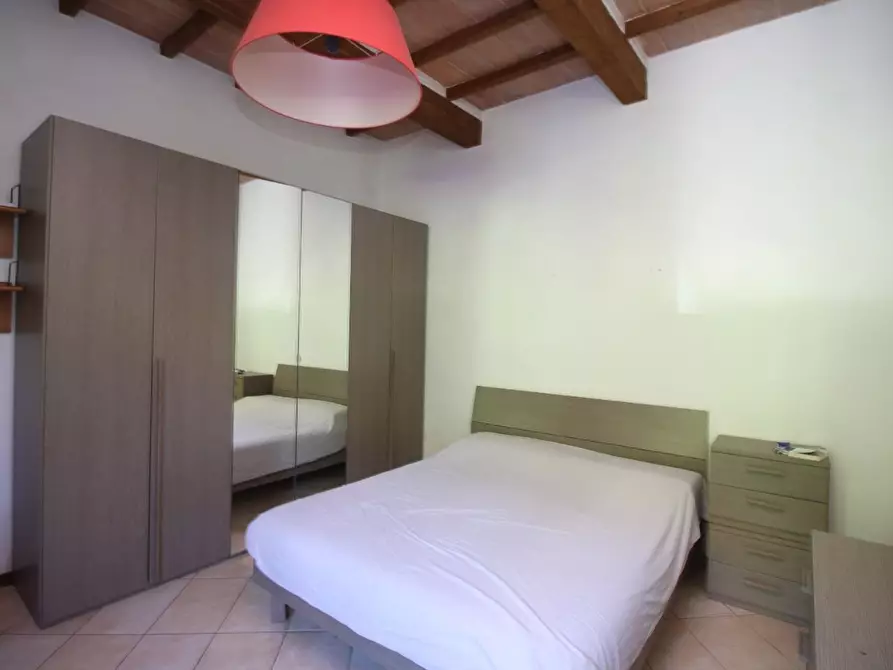 Immagine 3 di Appartamento in vendita  a Siena