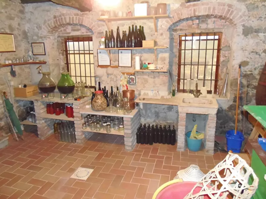 Immagine 12 di Casa semindipendente in vendita  a Carrara