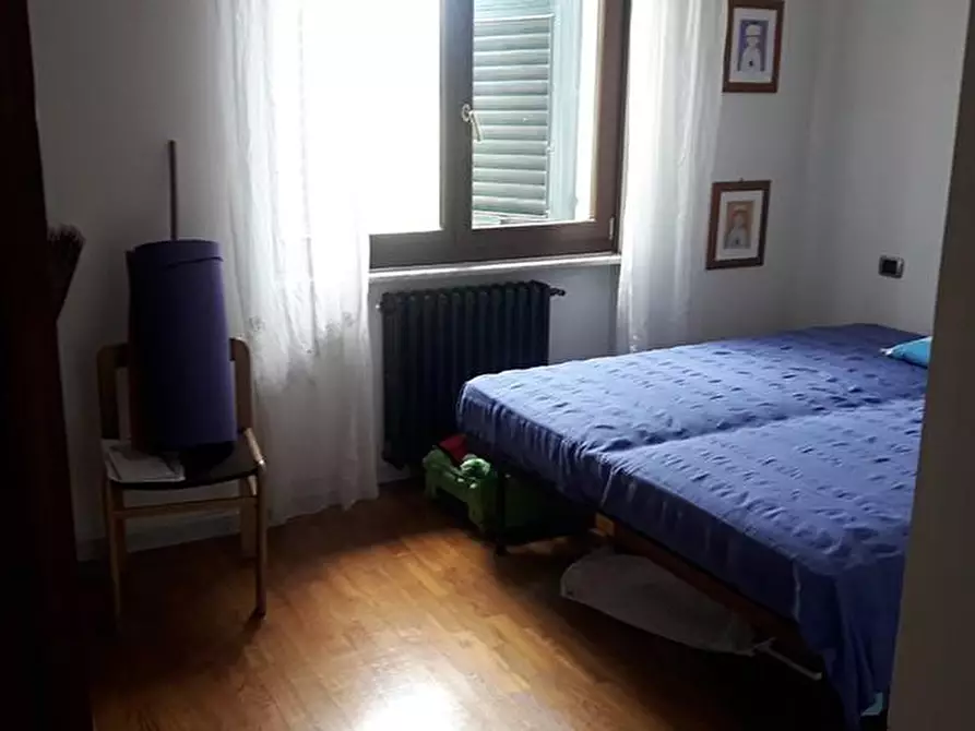 Immagine 50 di Casa semindipendente in vendita  a Carrara