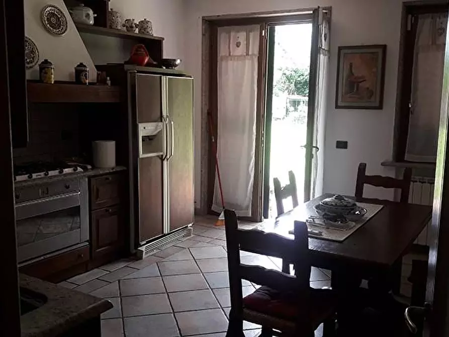Immagine 14 di Casa semindipendente in vendita  a Carrara