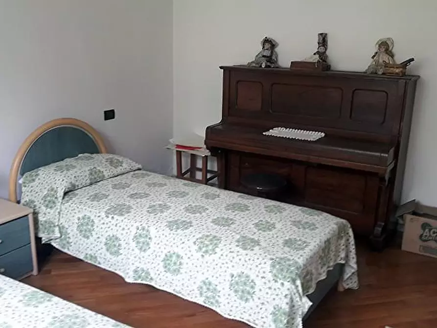 Immagine 27 di Casa semindipendente in vendita  a Carrara