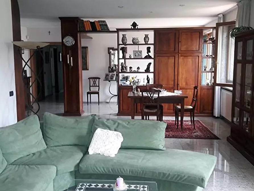 Immagine 13 di Casa semindipendente in vendita  a Carrara