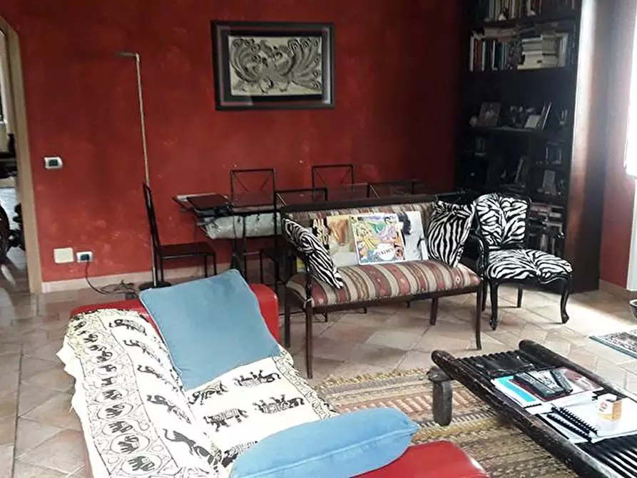 Immagine 38 di Casa semindipendente in vendita  a Carrara