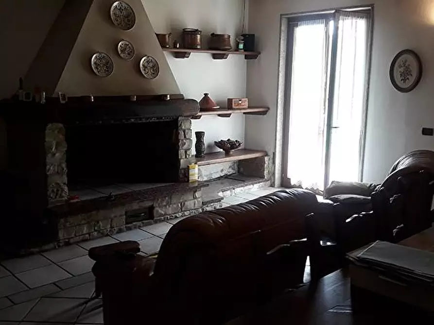 Immagine 11 di Casa semindipendente in vendita  a Carrara