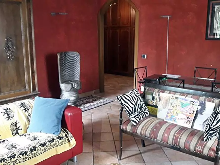 Immagine 39 di Casa semindipendente in vendita  a Carrara