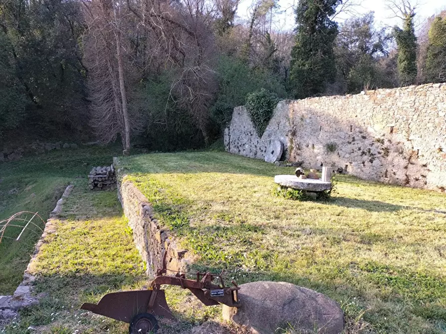 Immagine 45 di Casa colonica in vendita  a Castelnuovo Magra