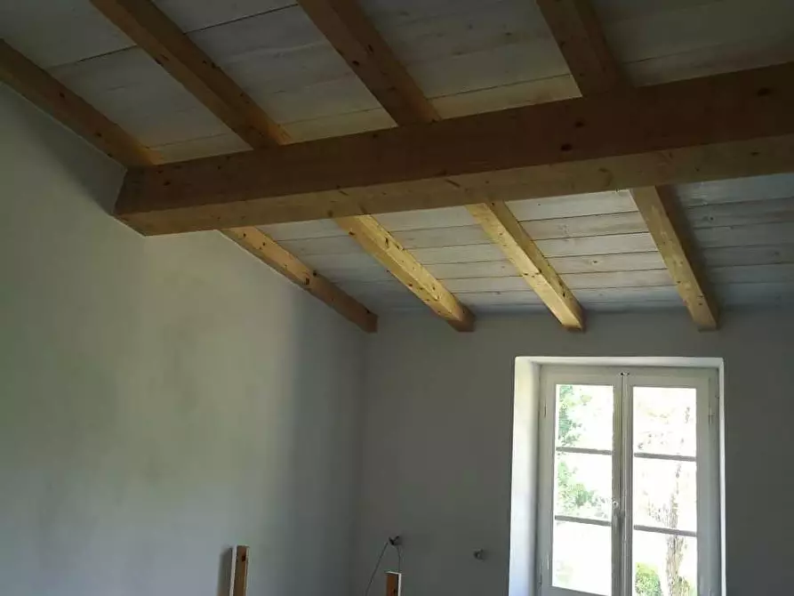 Immagine 33 di Casa colonica in vendita  a Castelnuovo Magra