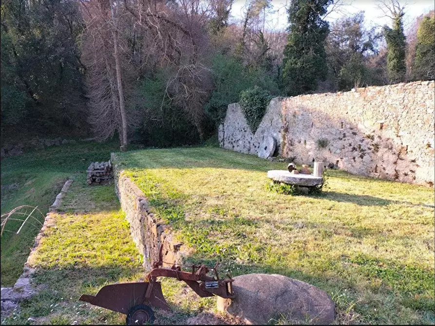 Immagine 42 di Casa colonica in vendita  a Castelnuovo Magra
