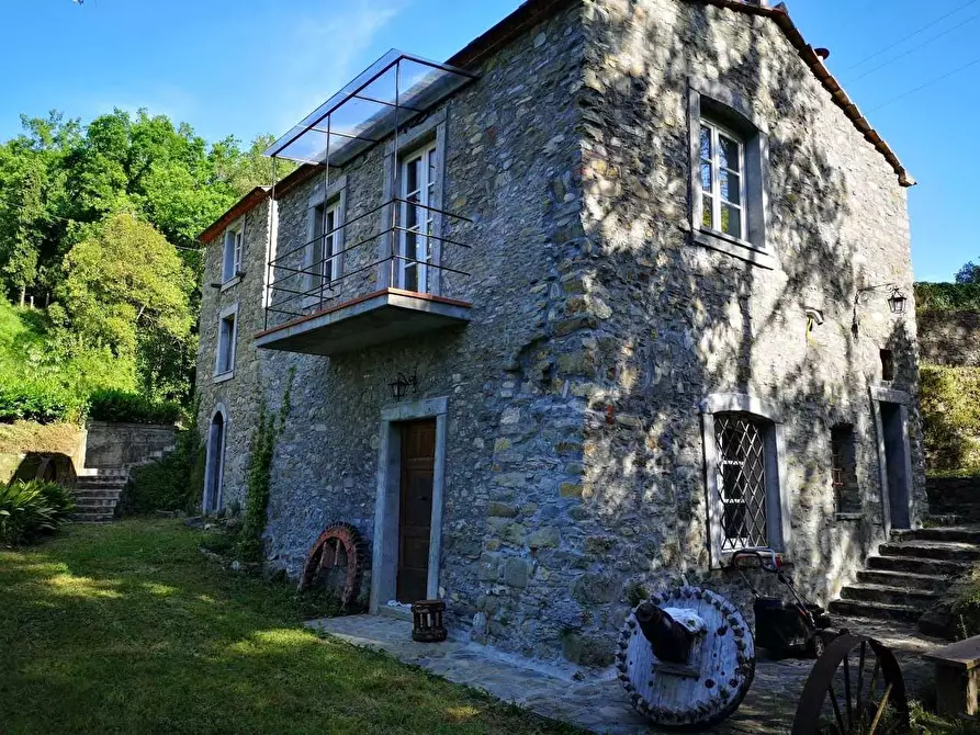 Immagine 21 di Casa colonica in vendita  a Castelnuovo Magra