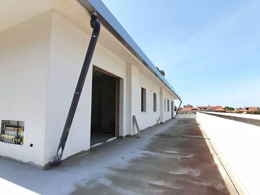 Immagine 4 di Mansarda in vendita  a Massa