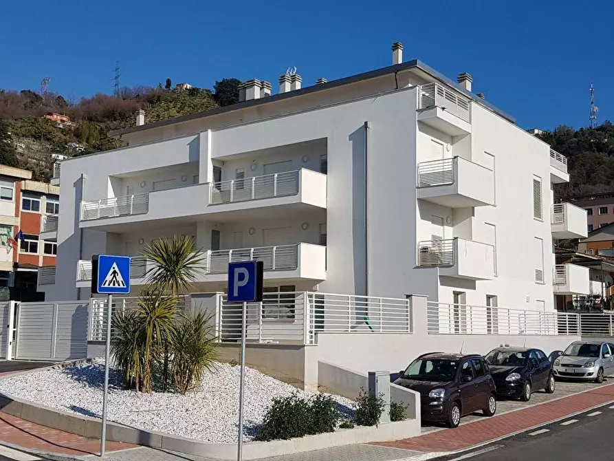 Immagine 6 di Mansarda in vendita  a Massa