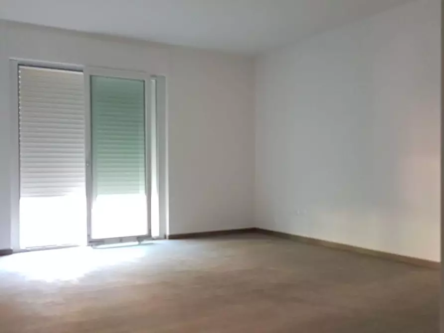 Immagine 15 di Mansarda in vendita  a Massa