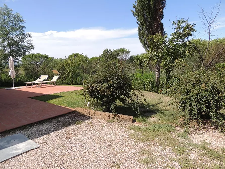 Immagine 10 di Villa in vendita  a Fucecchio