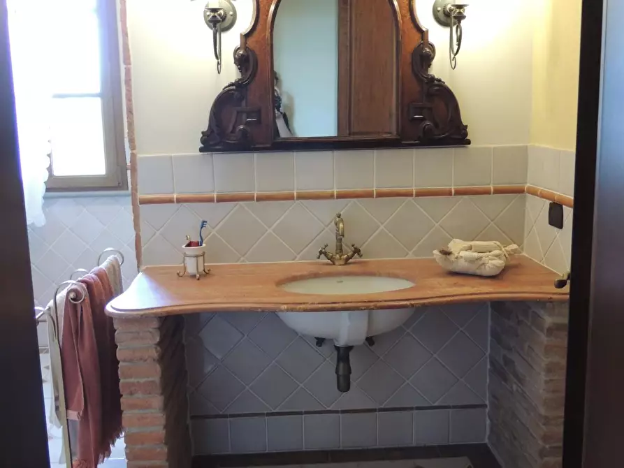 Immagine 28 di Villa in vendita  a Fucecchio