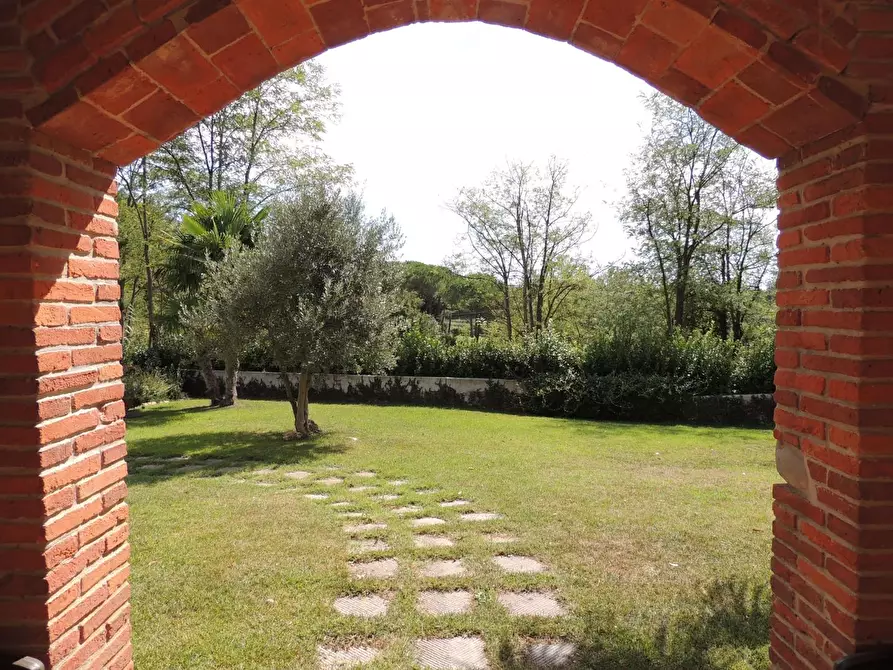 Immagine 32 di Villa in vendita  a Fucecchio