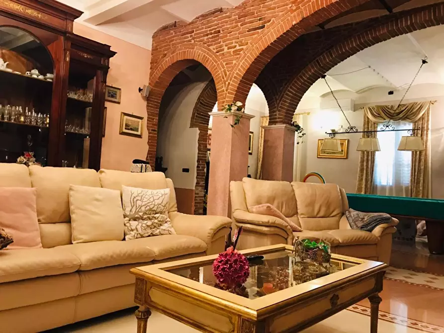 Immagine 11 di Rustico / casale in vendita  a Cascina