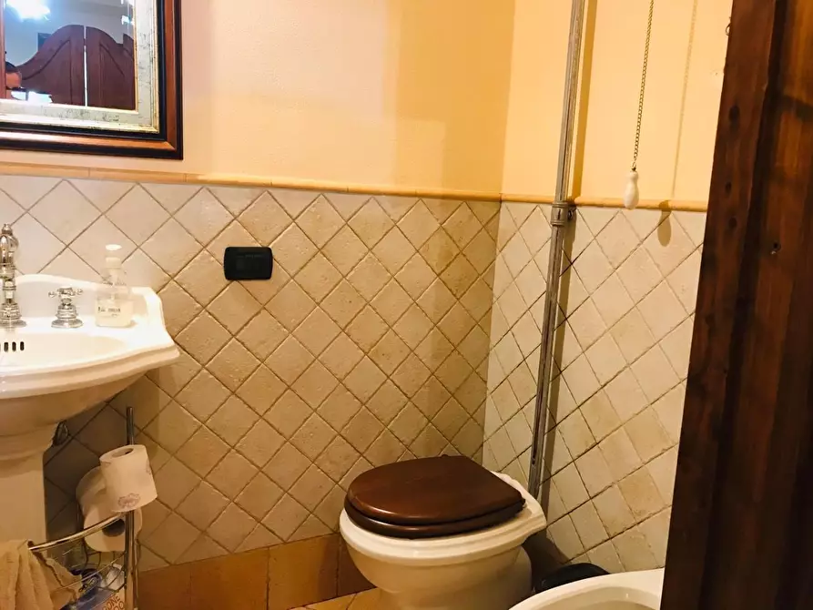 Immagine 9 di Rustico / casale in vendita  a Cascina