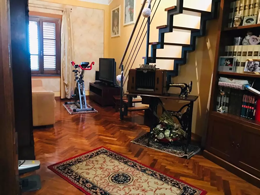 Immagine 30 di Rustico / casale in vendita  a Cascina