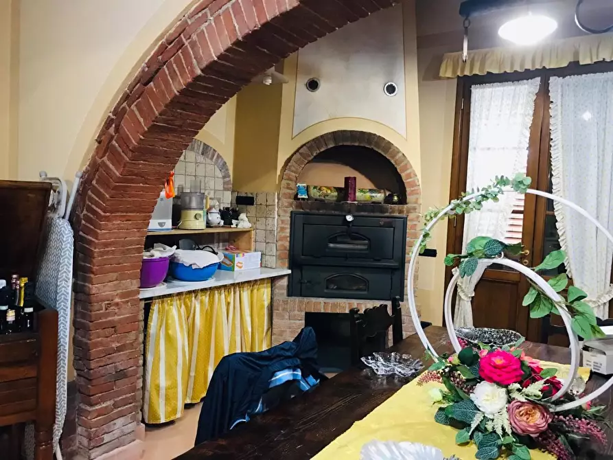 Immagine 3 di Rustico / casale in vendita  a Cascina