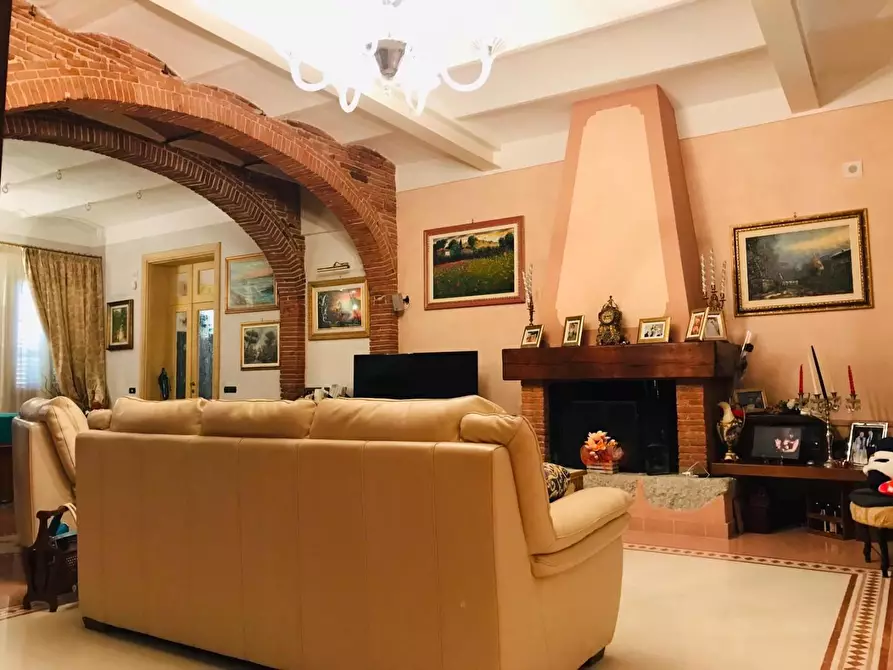 Immagine 13 di Rustico / casale in vendita  a Cascina