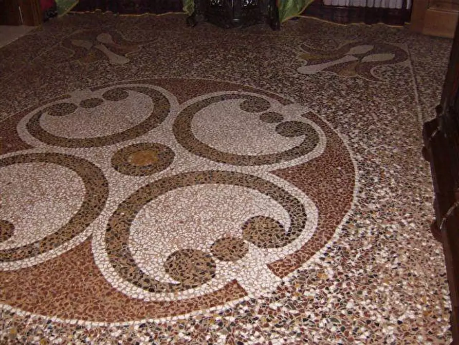 Immagine 21 di Villa in vendita  a Ortonovo