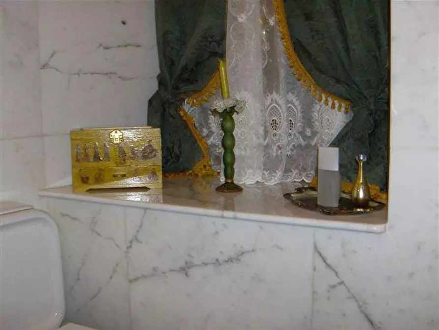 Immagine 23 di Villa in vendita  a Ortonovo