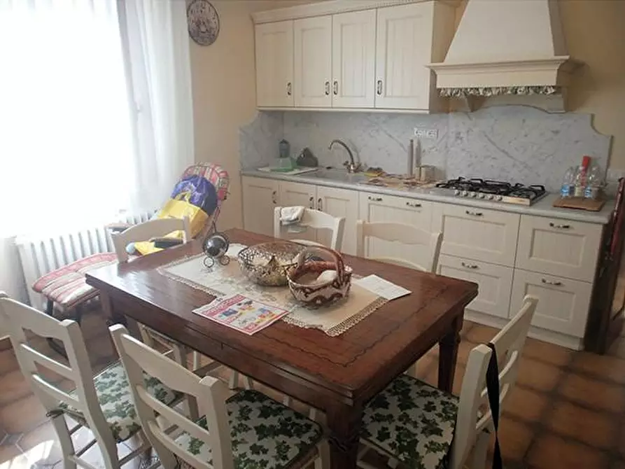 Immagine 8 di Casa bifamiliare in vendita  a Carrara