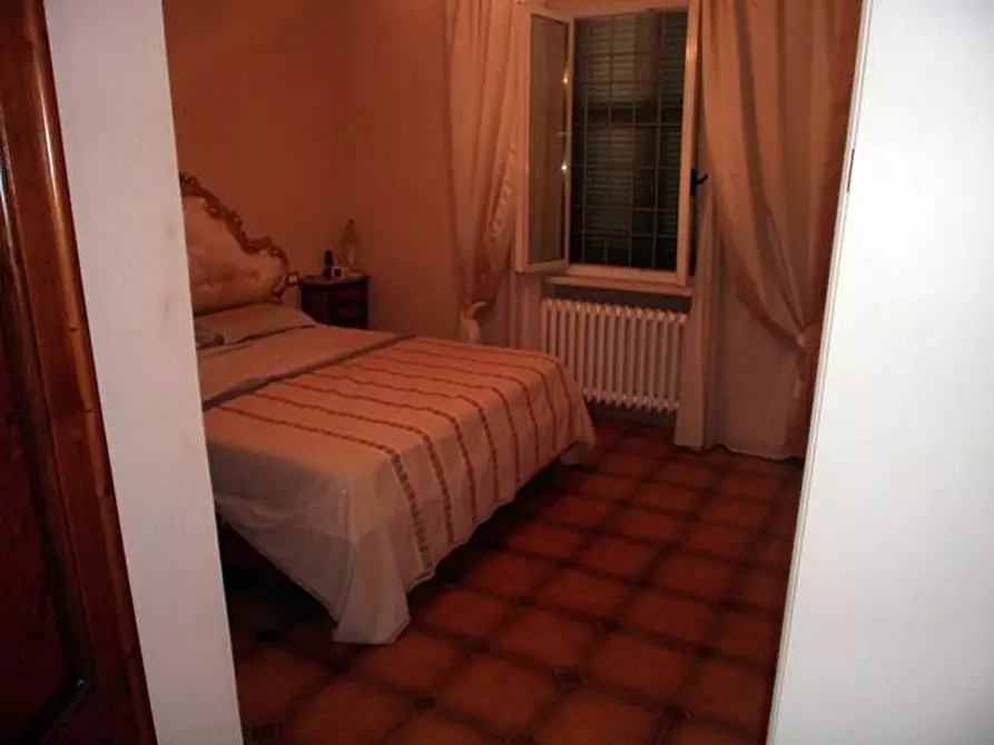 Immagine 12 di Casa bifamiliare in vendita  a Carrara