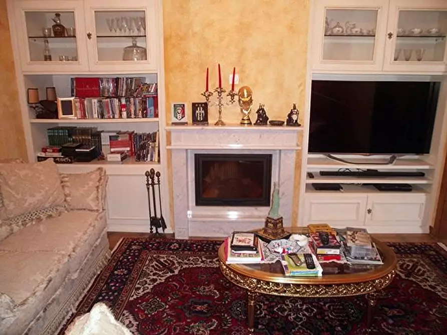 Immagine 5 di Casa bifamiliare in vendita  a Carrara