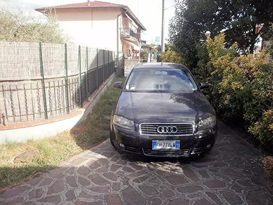 Immagine 25 di Casa bifamiliare in vendita  a Carrara