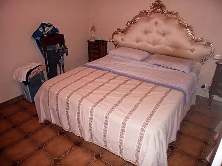 Immagine 13 di Casa bifamiliare in vendita  a Carrara