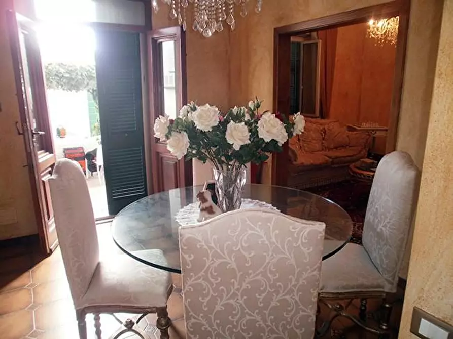 Immagine 3 di Casa bifamiliare in vendita  a Carrara