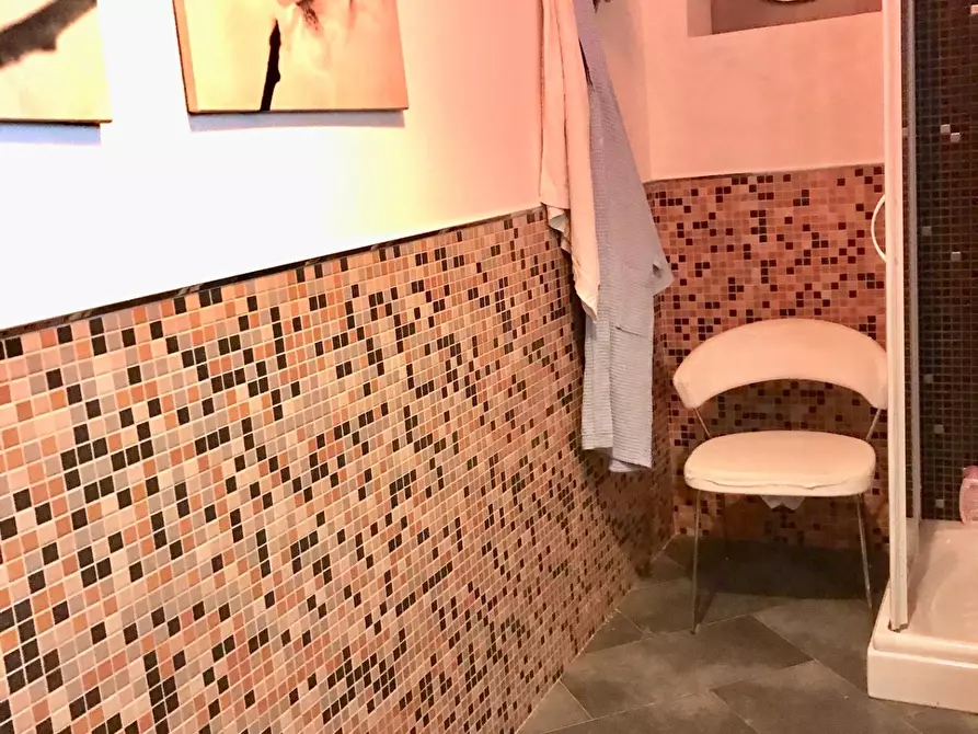 Immagine 31 di Villetta a schiera in vendita  a Massa