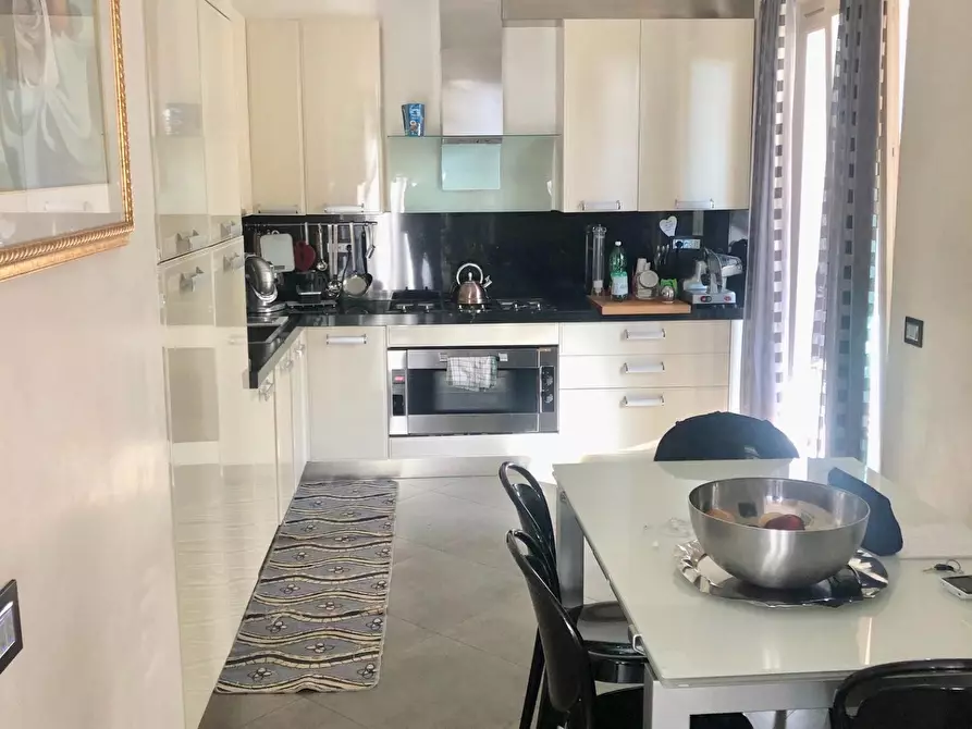 Immagine 5 di Villetta a schiera in vendita  a Massa