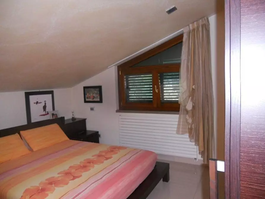 Immagine 9 di Mansarda in vendita  a Empoli