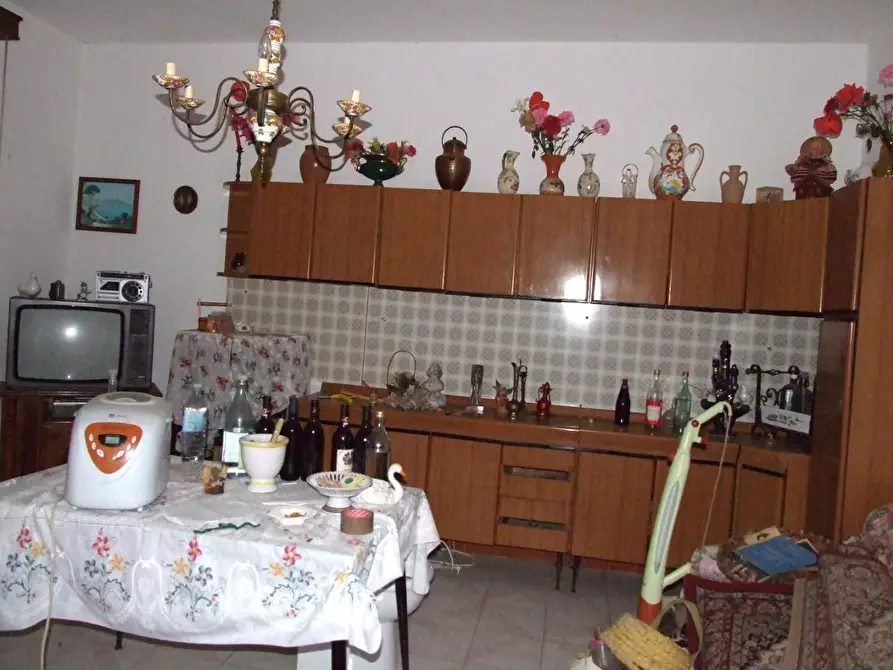Immagine 9 di Casa indipendente in vendita  a Santa Maria A Monte