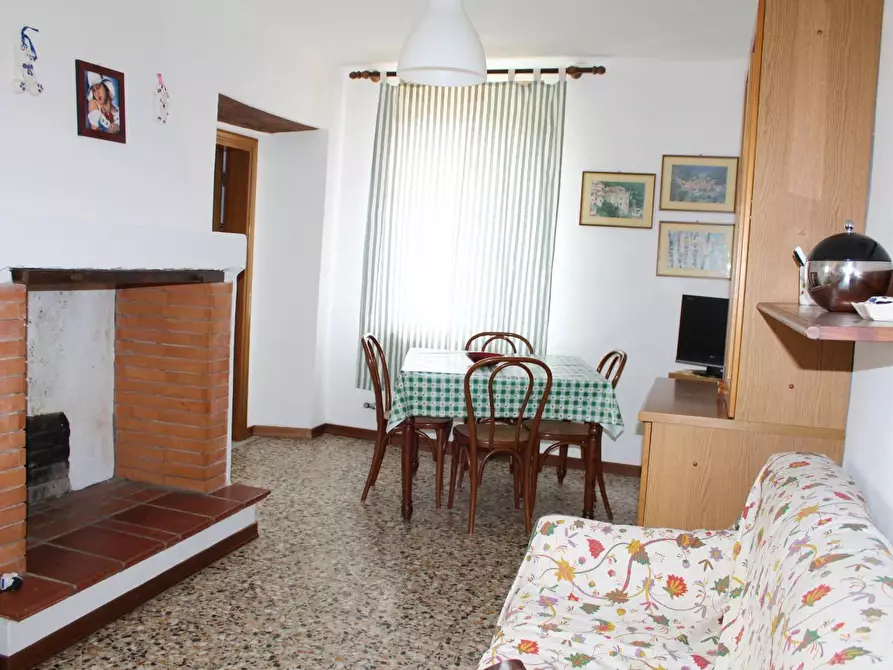 Immagine 6 di Appartamento in vendita  a Buti