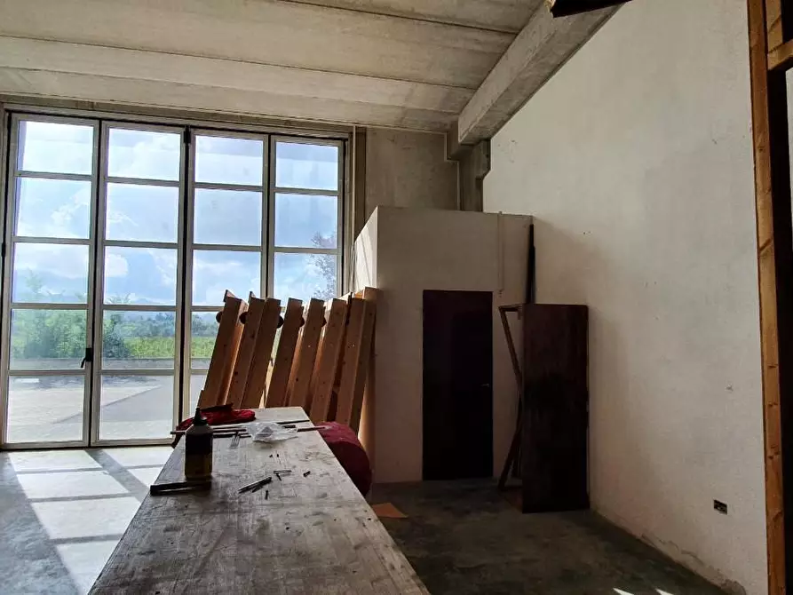 Immagine 29 di Attività commerciale in affitto  a Pisa