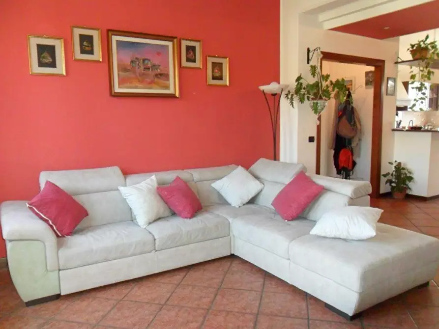 Immagine 2 di Appartamento in vendita  a Vinci