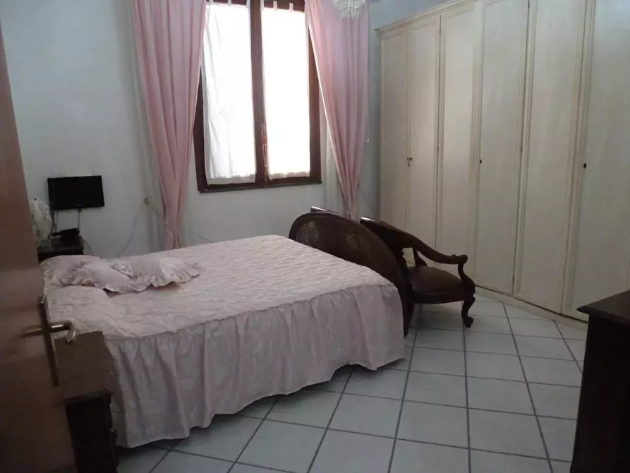 Immagine 11 di Appartamento in vendita  a Pontedera